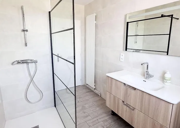 بيت للعطل Tranquiloue - Maison Cosy A 15min Du Puydufou ليزيربييه